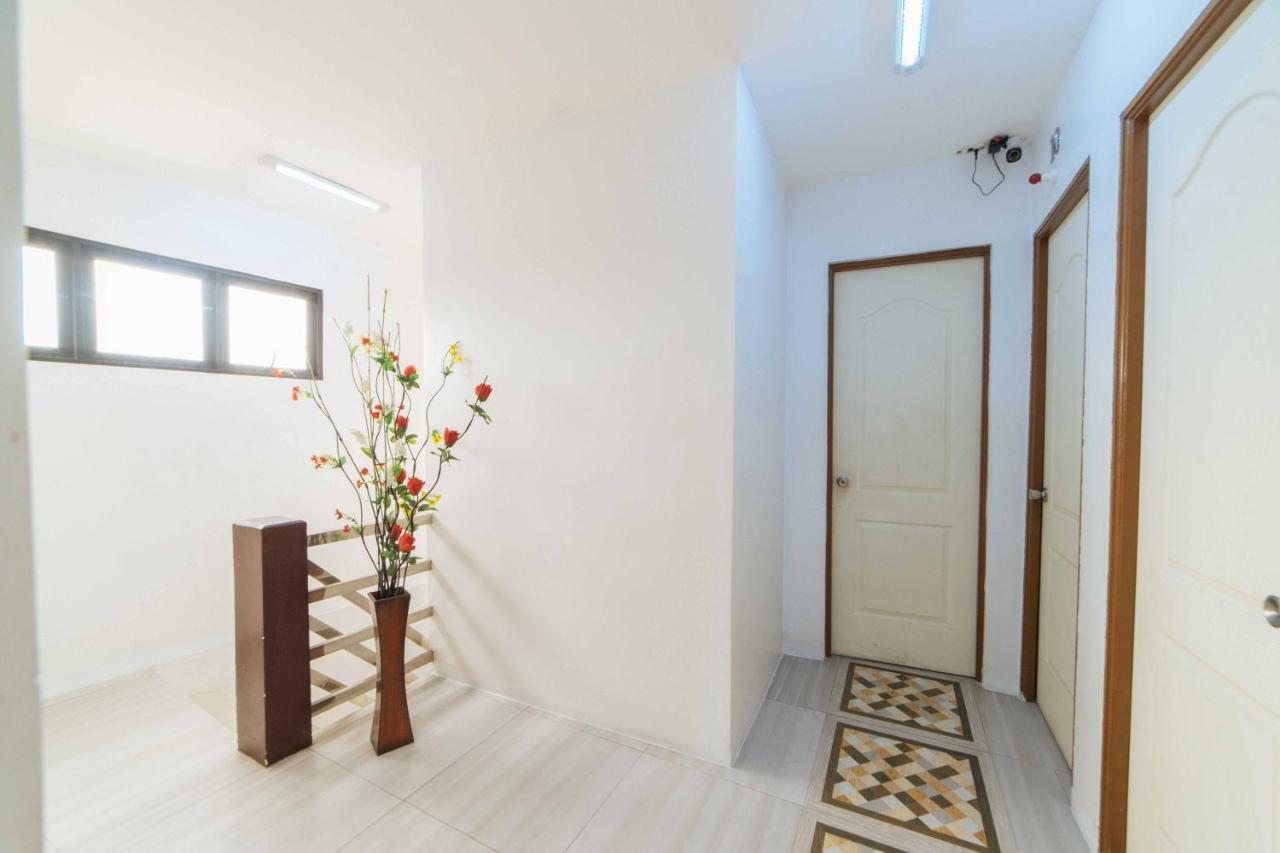 Reddoorz At San Antonio Binan Laguna エクステリア 写真