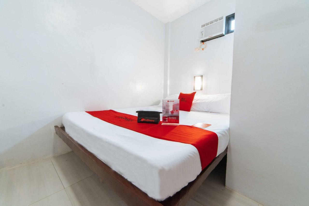 Reddoorz At San Antonio Binan Laguna エクステリア 写真